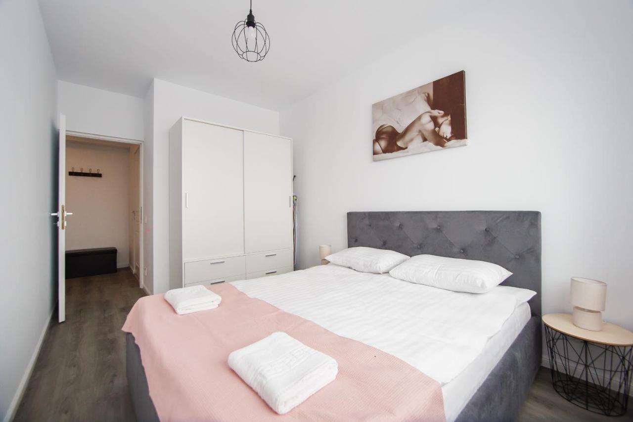 Trio Pink Διαμέρισμα Oradea Εξωτερικό φωτογραφία